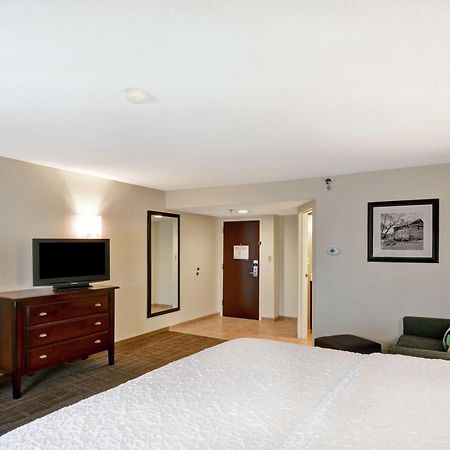 Hampton Inn Charlotte-Гастония Экстерьер фото