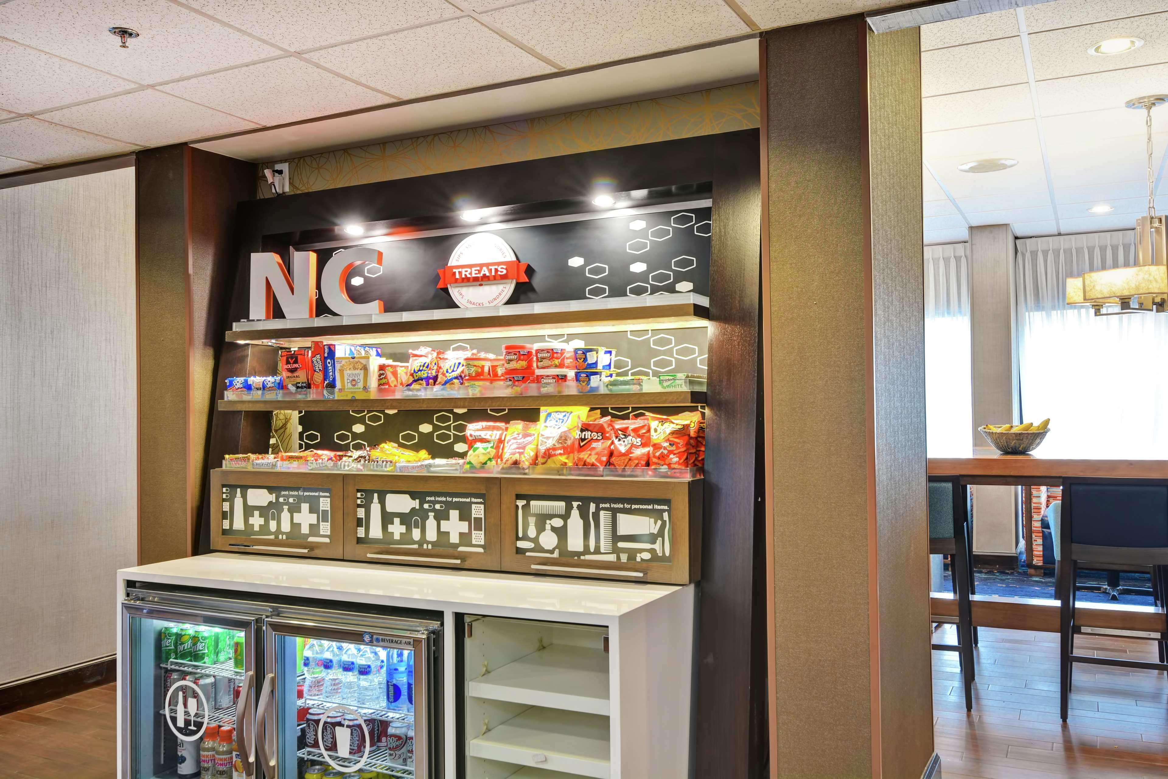 Hampton Inn Charlotte-Гастония Экстерьер фото