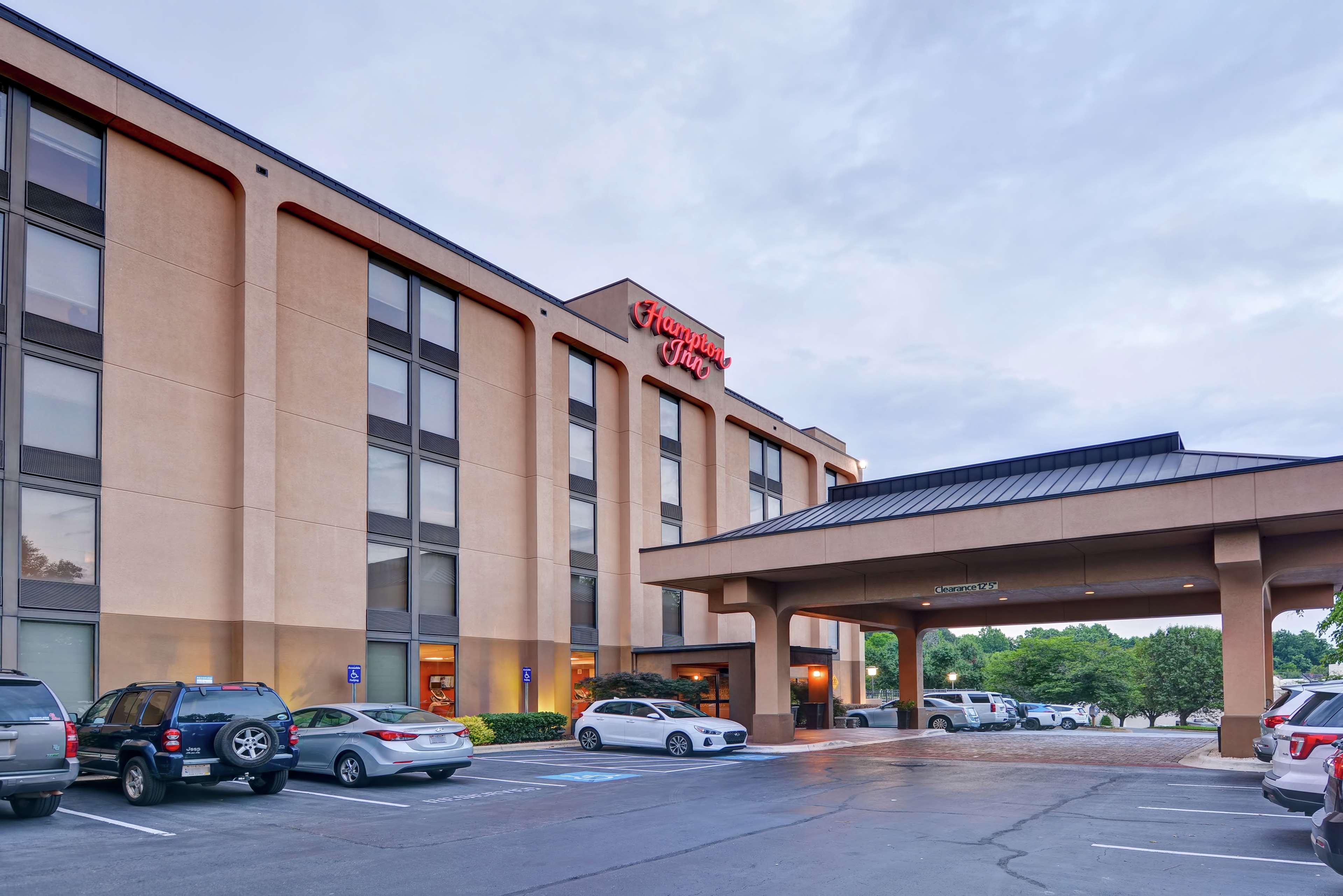 Hampton Inn Charlotte-Гастония Экстерьер фото