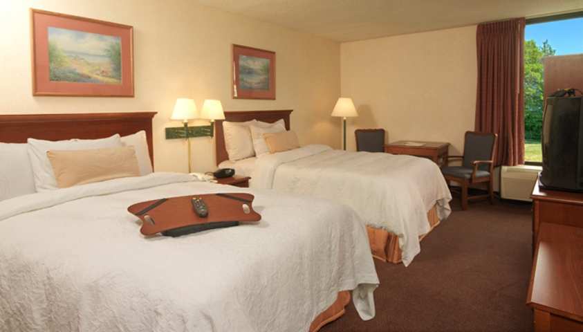 Hampton Inn Charlotte-Гастония Экстерьер фото